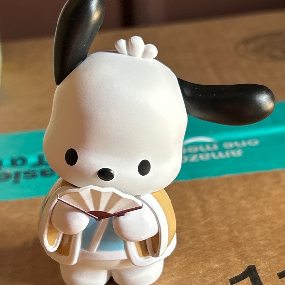 Sanrio Rhyme Flower Pochacco Top Toy Blind Box Figure - Picture 2 of 12